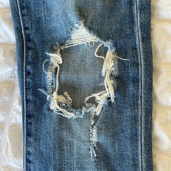 Levi’s high rise skinny denim - Picture 2 of 12